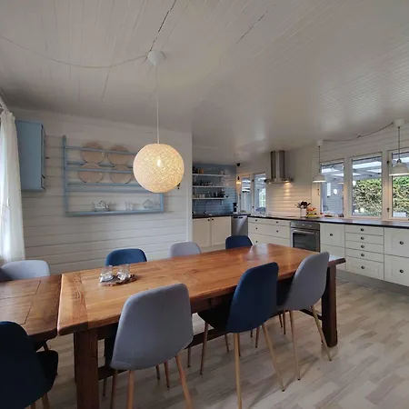 Feriehus Charming Near The *